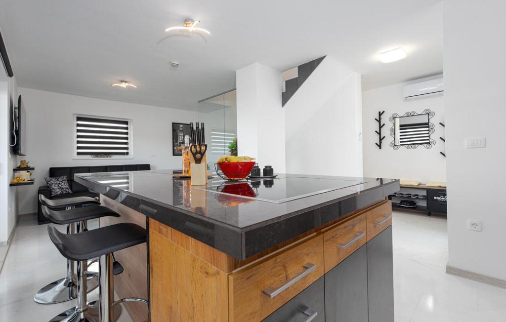 Luxurioeses Penthouse Welle Mit Whirlpool, Grill Und Meerblick فير المظهر الخارجي الصورة